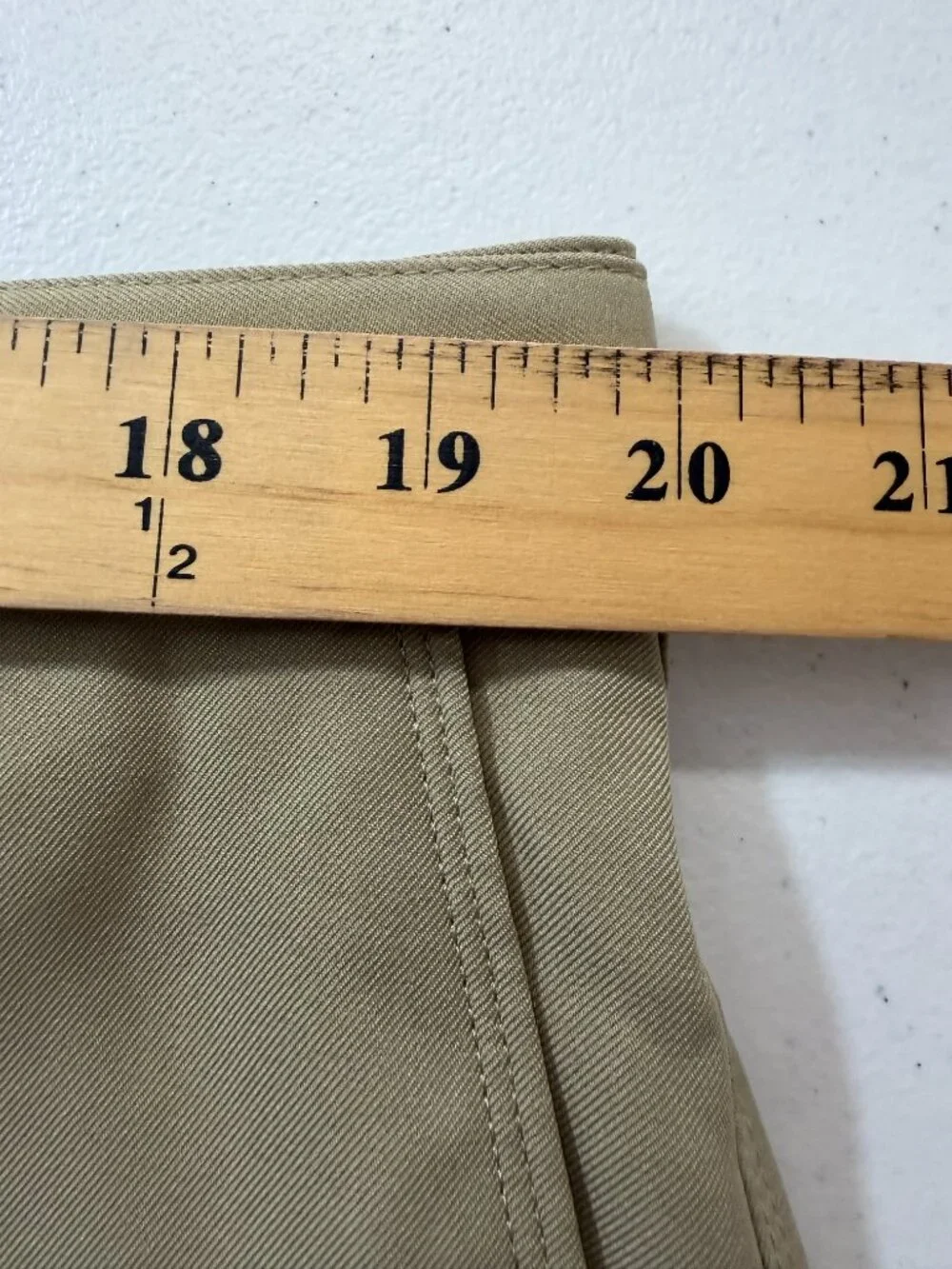 PGA TOUR Men’s Golf Shorts Size 40 Khaki Tan Performance Utility Pocket